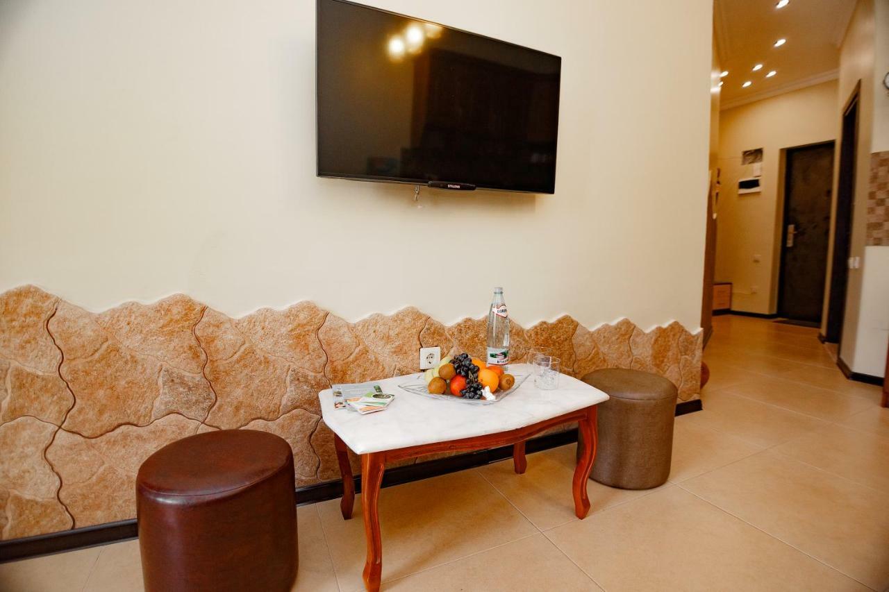 Apartment On Javakhishvili Batumi Zewnętrze zdjęcie